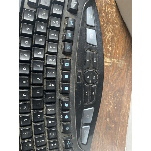 Genuine VTG Logitech Cordless Computer Keyboard Model Y-RCP140 No Receiver USED - Picture 5 of 16